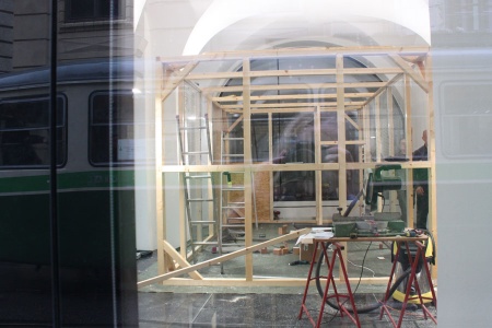 the construction of the aviary