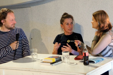 WebTV Studio mit Reni Hofmüller