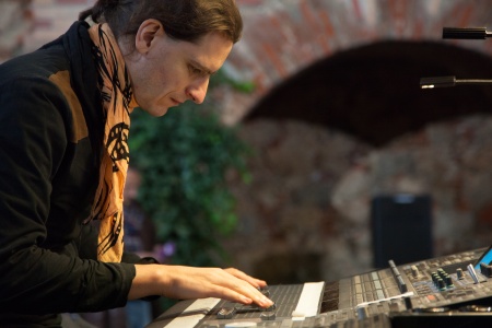 Pure Elektronik - 10.10.2015