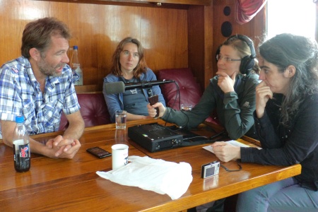 In an interview conducted below deck Sigurd Enge from Bellona and Heike Vester talk about the effects of the seismic surveys and oil drillings on the marine ecosystem. You can listen to the interview on the musikprotokoll website.